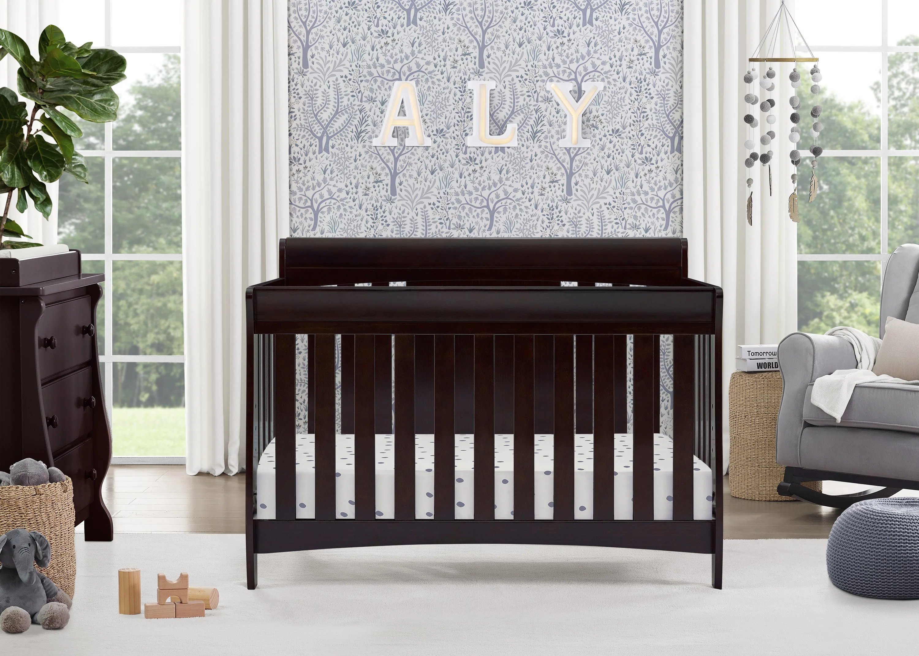 Richmond 6-in-1 Convertible Baby Crib - Image 18