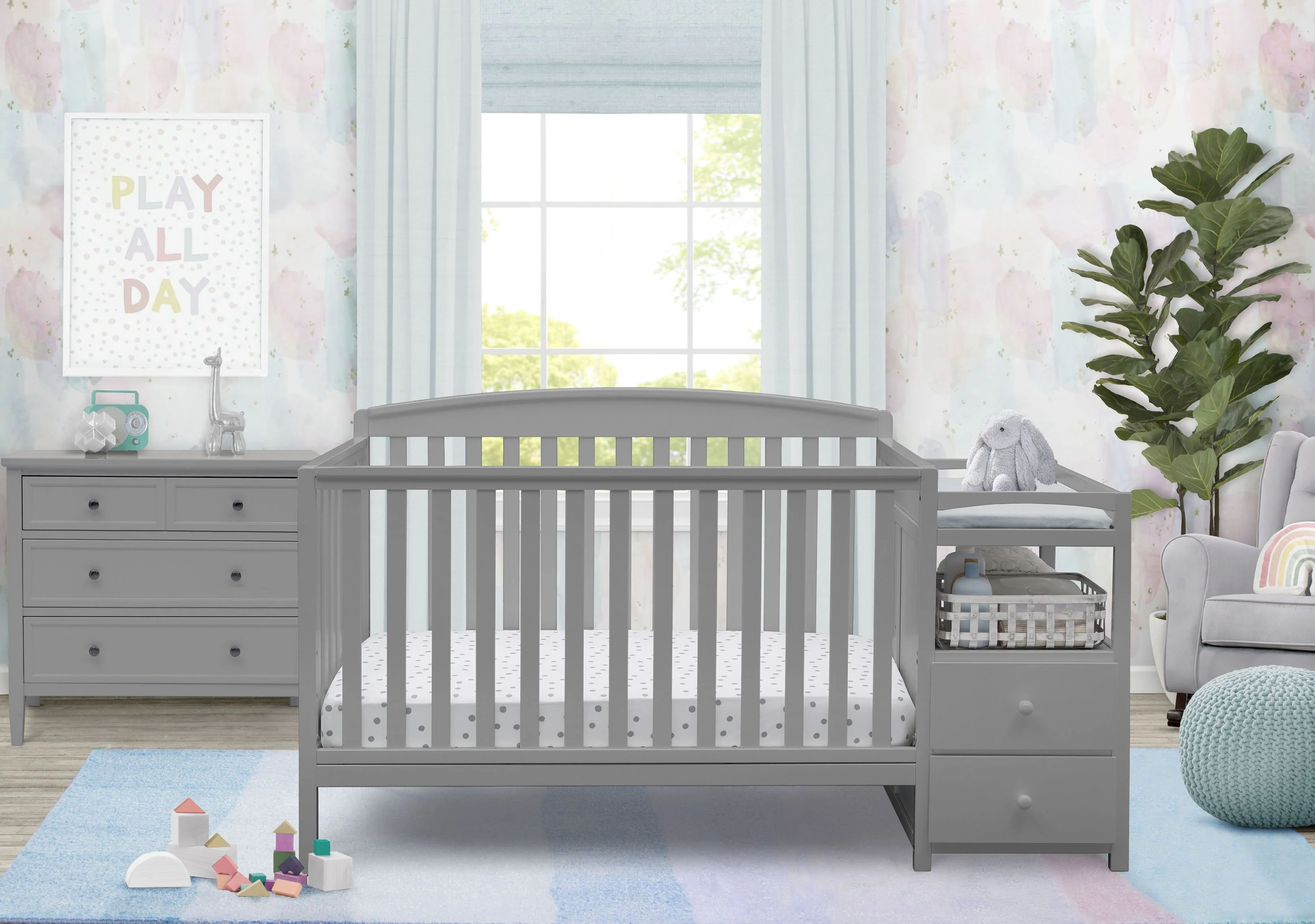 Royal Convertible Crib and Changer - Image 2