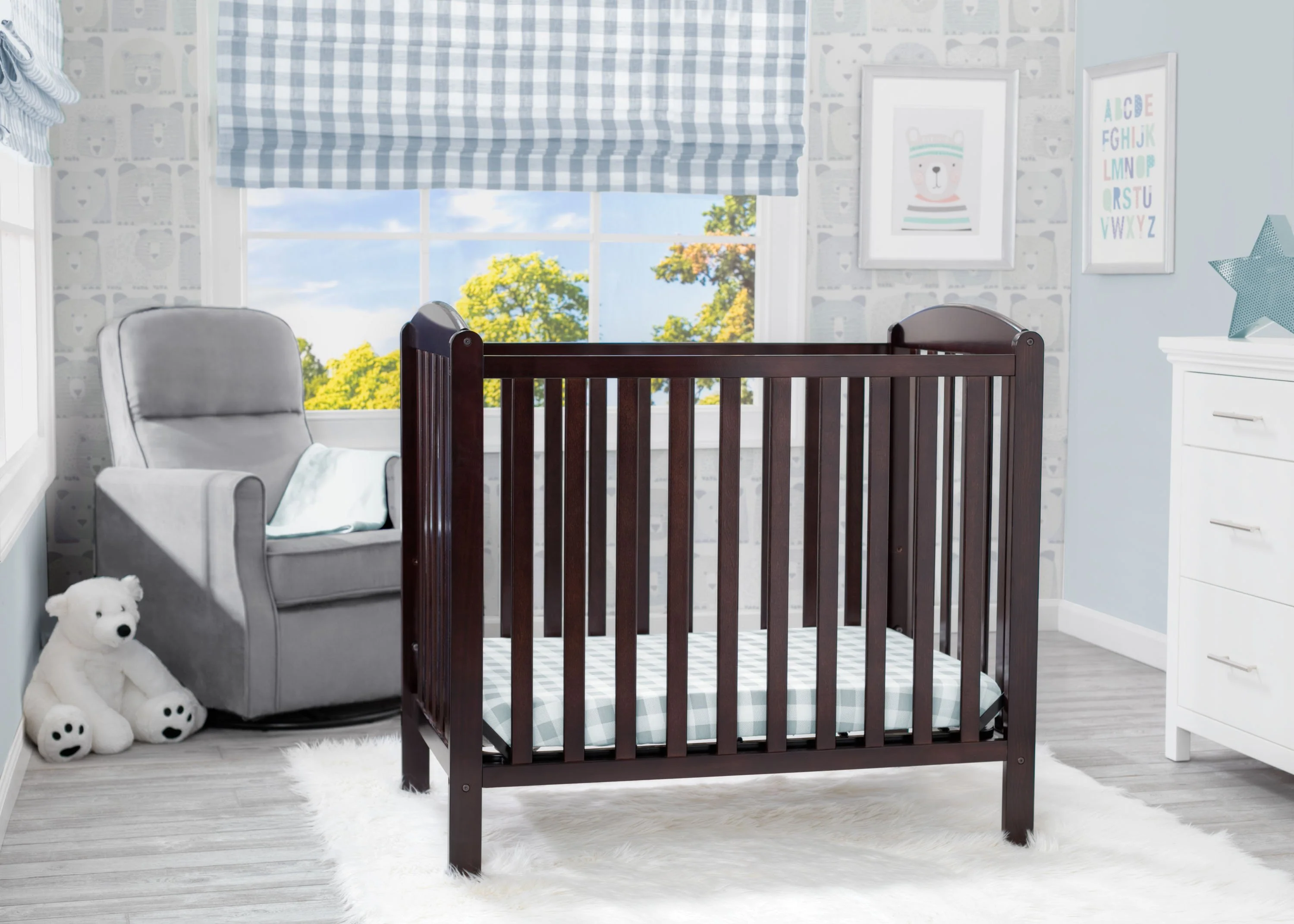 Sprout Mini Crib with Mattress - Image 2