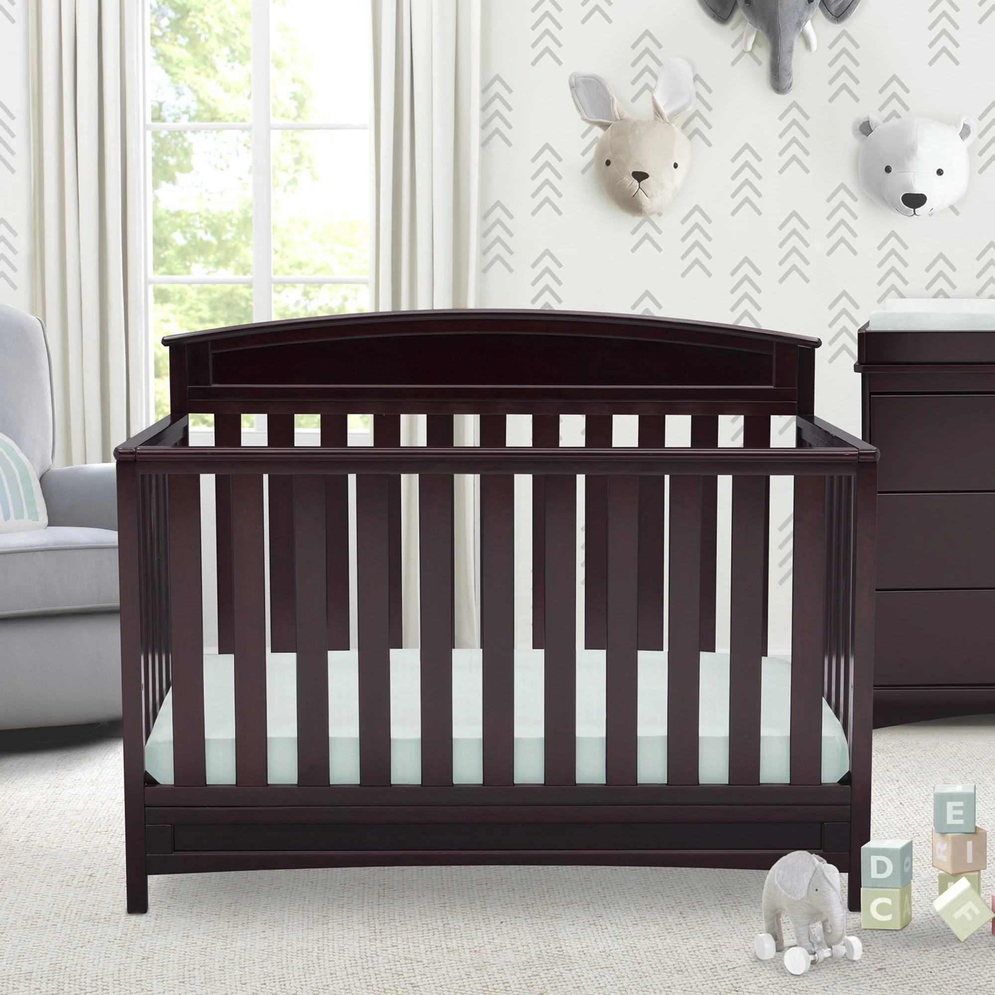 Sutton 4-in-1 Convertible Crib - Image 7