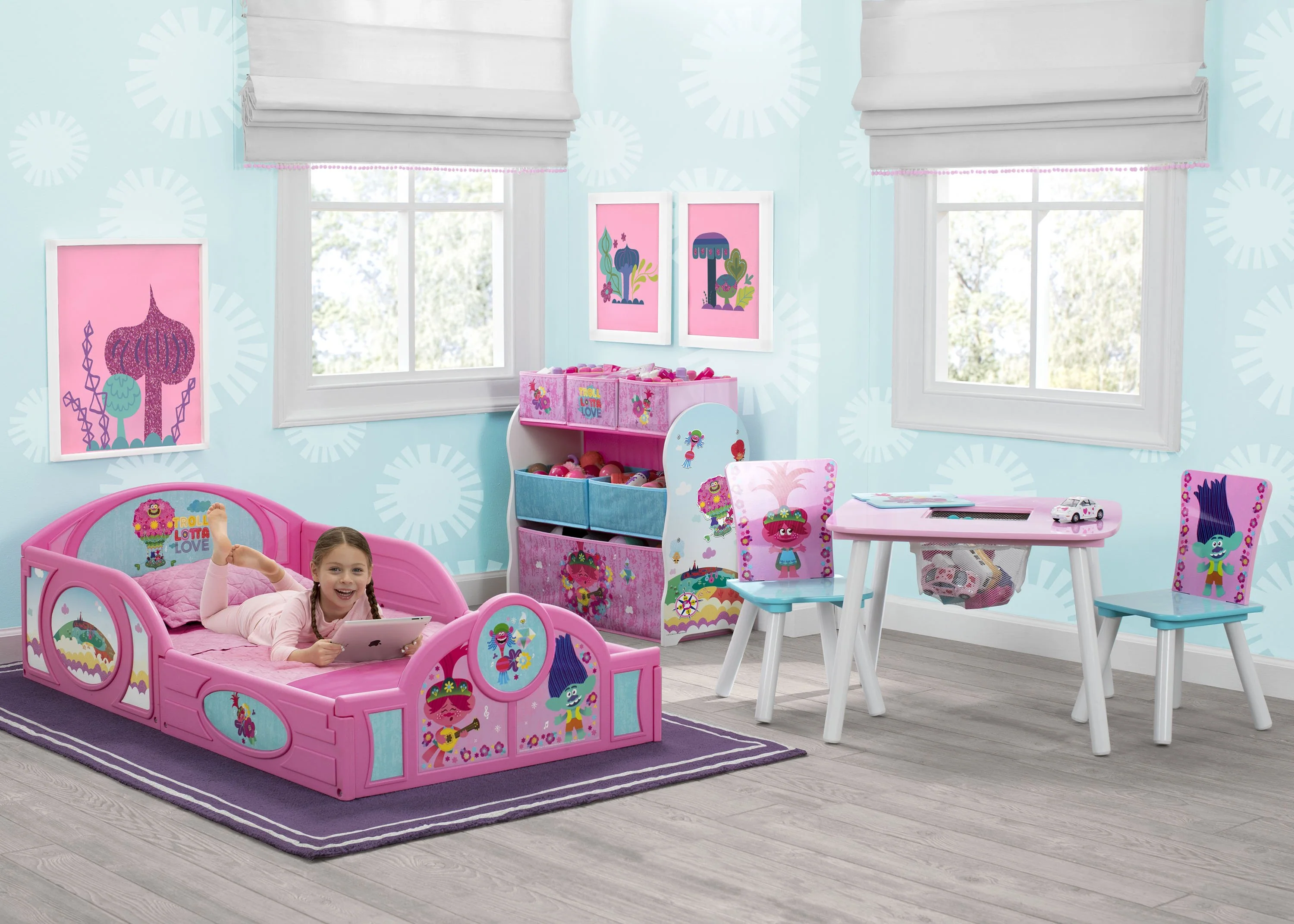 Trolls World Tour Plastic Sleep and Play Toddler Bed - Image 2
