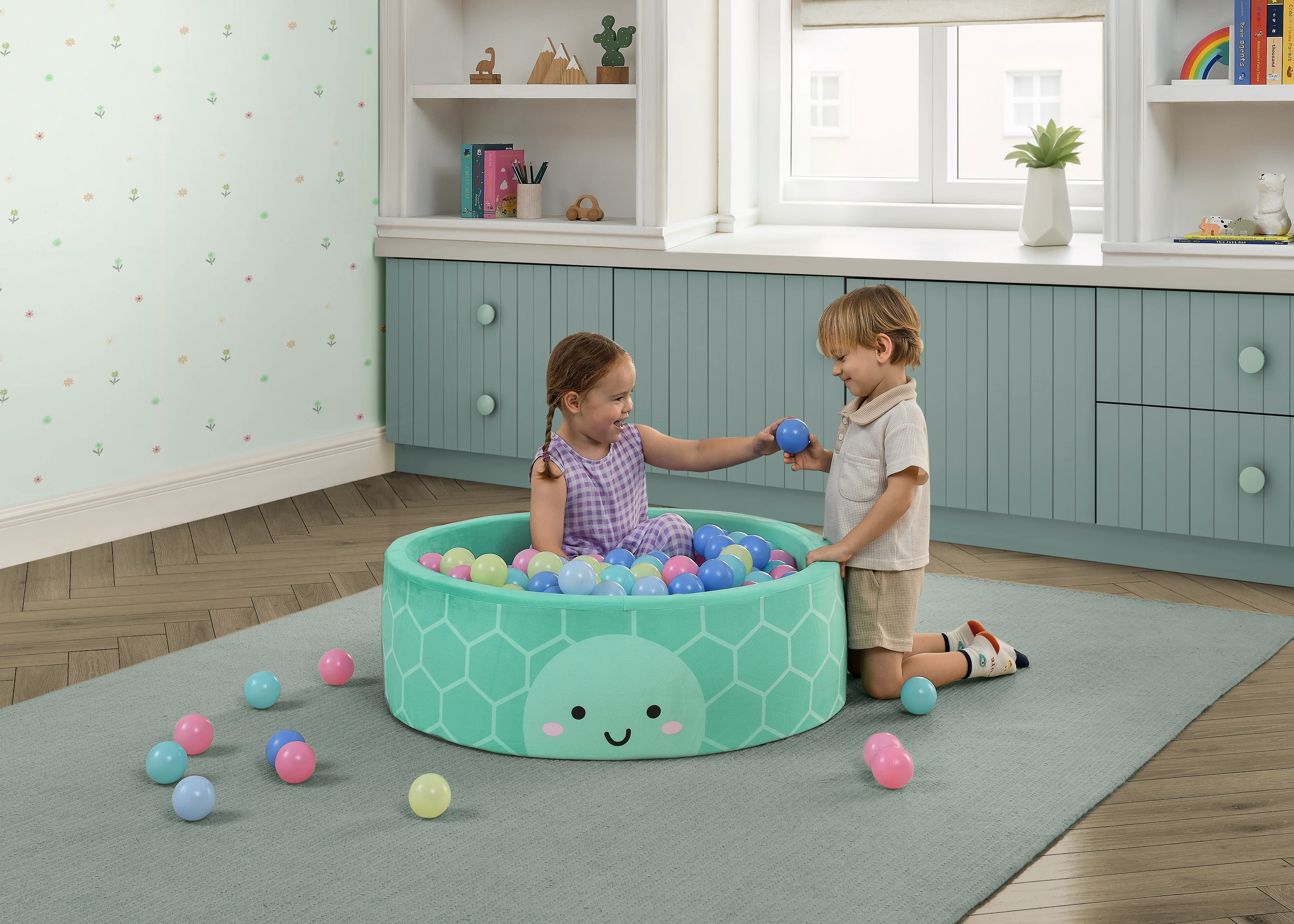 Turtle Soft Ball Pit with 50 Play Balls