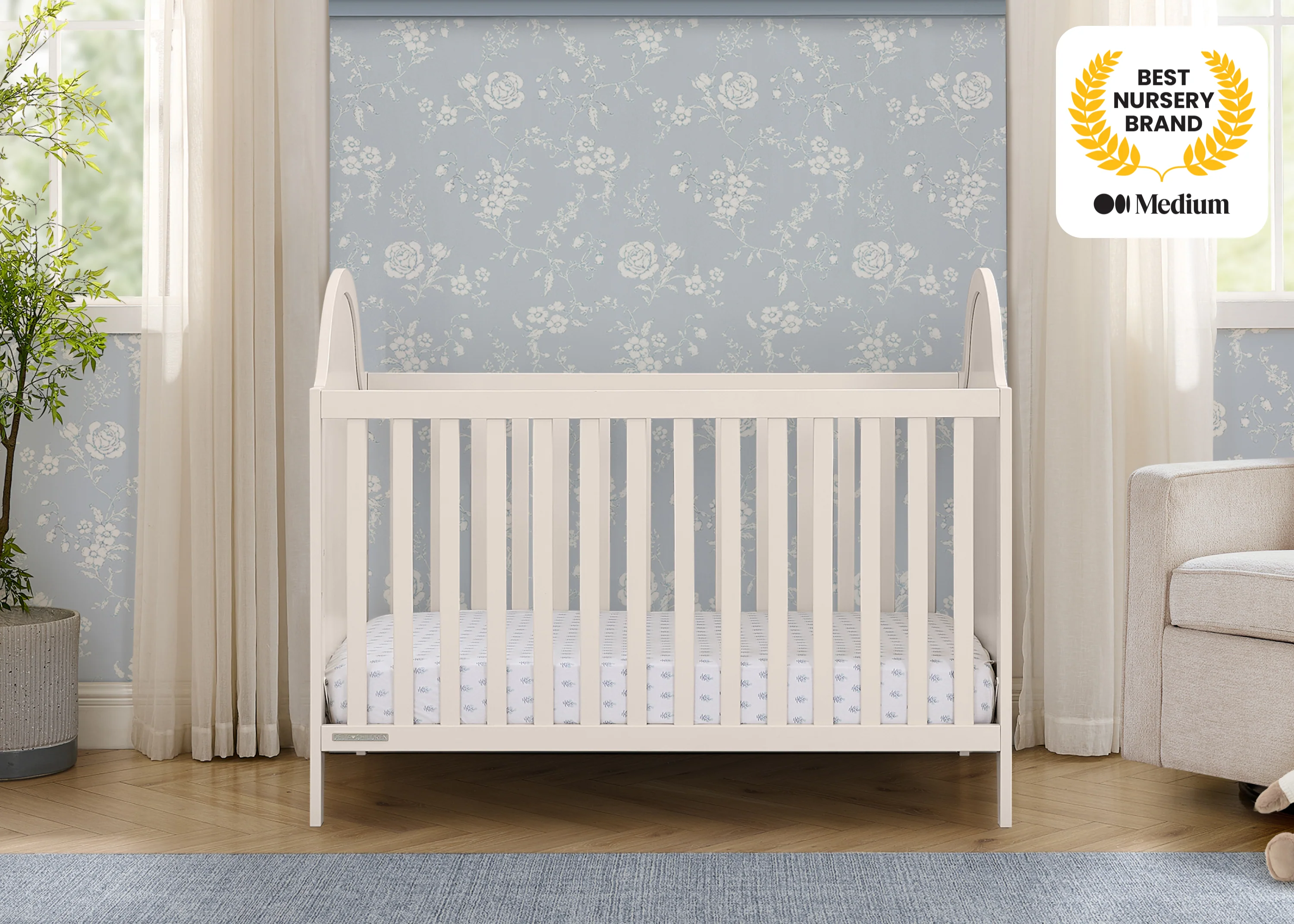 Willa 4-in-1 Convertible Crib - Image 2