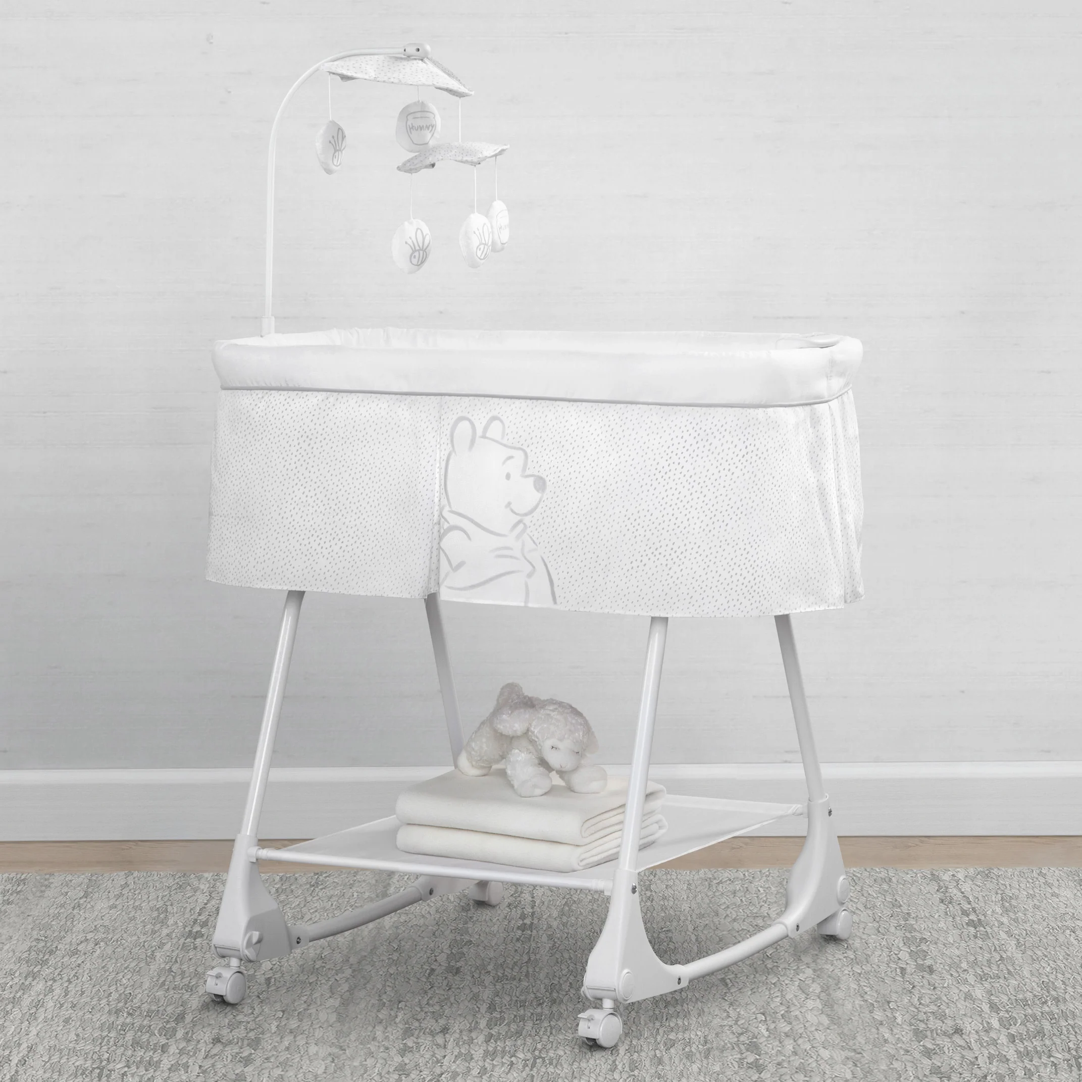 Winnie the Pooh Bassinet - Image 7